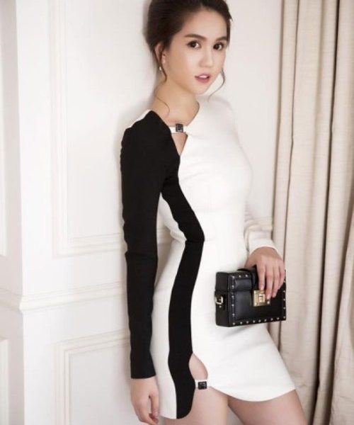 Đầm ôm trắng phối đen tay dài khoét đùi sexy - DN27