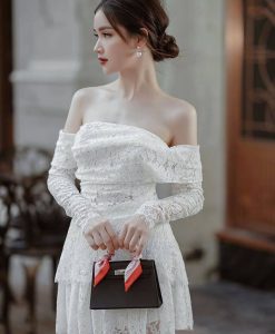 Đầm ren trắng xòe lệch vai tay dài quyến rũ - DN480