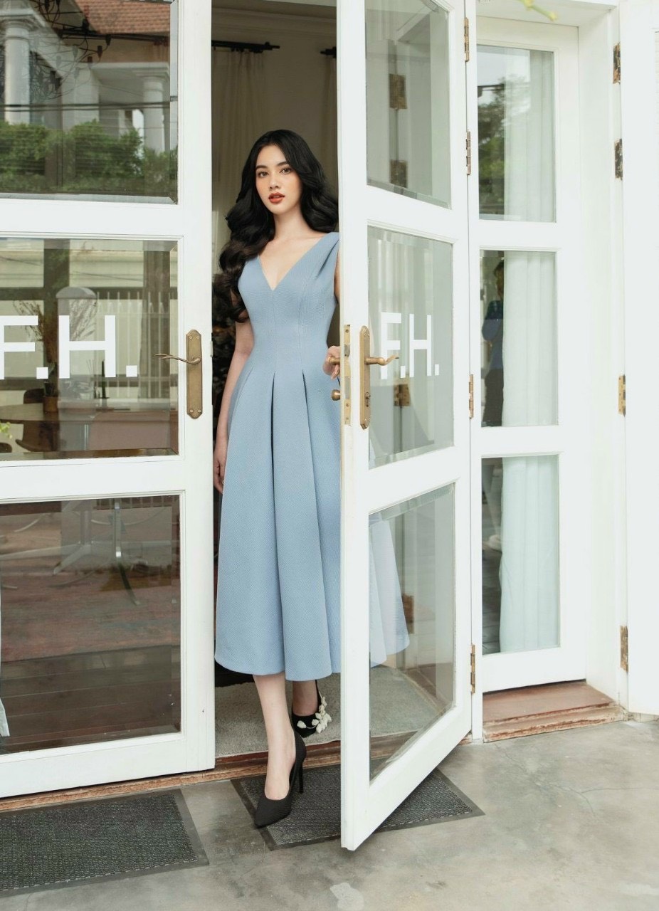 Đầm xoè cổ V thiết kế dáng dài siêu dễ thương - DN526