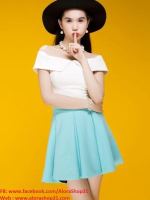 Áo crop top trễ vai trẻ trung như Ngọc Trinh