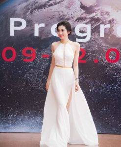 Đầm dạ hội thiết kế xẻ đùi phối dây vàng tuyệt đẹp - D344