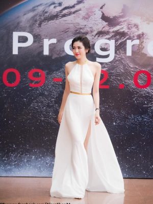 Đầm dạ hội thiết kế xẻ đùi phối dây vàng tuyệt đẹp - D344