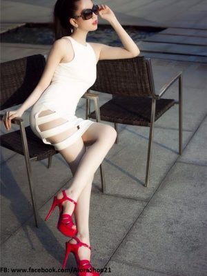 Đầm body cổ yếm khoét đùi xinh đẹp và thời trang - DN11