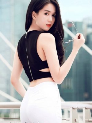 Set áo croptop sát nách cut out sexy và quần ống ôm sexy sành điệu – J15