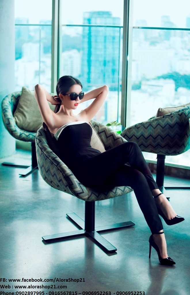 Jumpsuit dài ống ôm với thiết kế áo quây giống Ngọc Trinh - J22