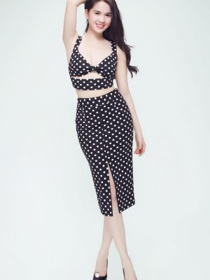 Set áo croptop cut out phối chân váy chấm bi - JN18