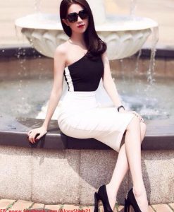 Đầm body Ngọc Trinh lệch vai đen phối trắng sang trọng - DN339