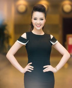 Đầm body đen ôm body tôn dáng rớt vai như Thụy Vân - DN246