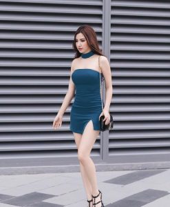 Đầm ngắn ôm body thiết kế cúp ngang xẻ đùi đơn giản - DN249