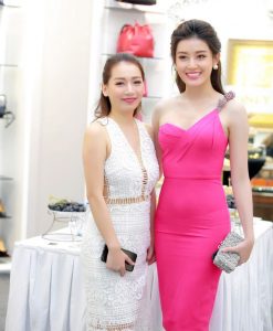 Đầm body hồng sen tôn dáng lạ mắt như Huyền My - DN283