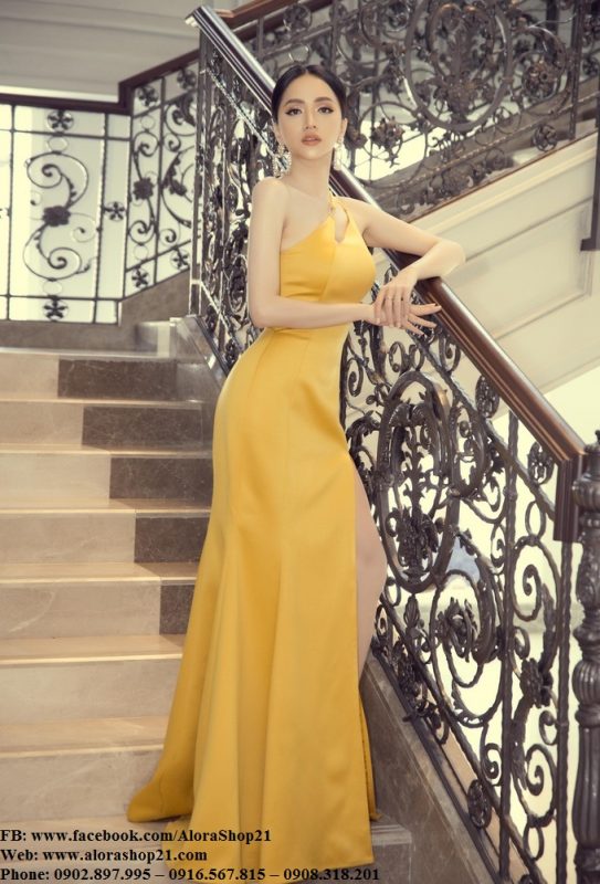 Đầm dạ hội lụa satin vàng lệch vai xẻ đùi cao tôn dáng - D461