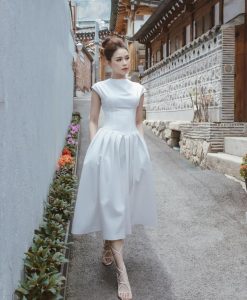 Đầm xòe trắng xếp ly cọc tay sang trọng - DN469