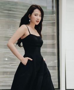 Đầm xòe đen hai dây thiết kế đơn giản thanh lịch - DN476