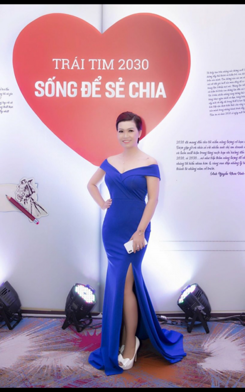 Đầm dự tiệc dài thiết kế trễ vai tôn dáng