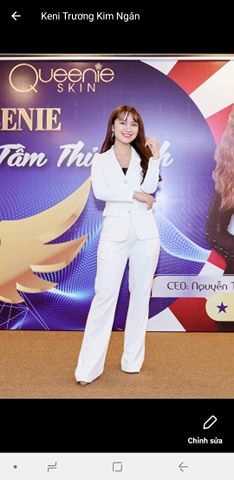 Set trang phục vest trắng thiết kế sang trọng lịch lãm