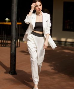 Set áo crop top quần ống suông kèm vest sang trọng - J137