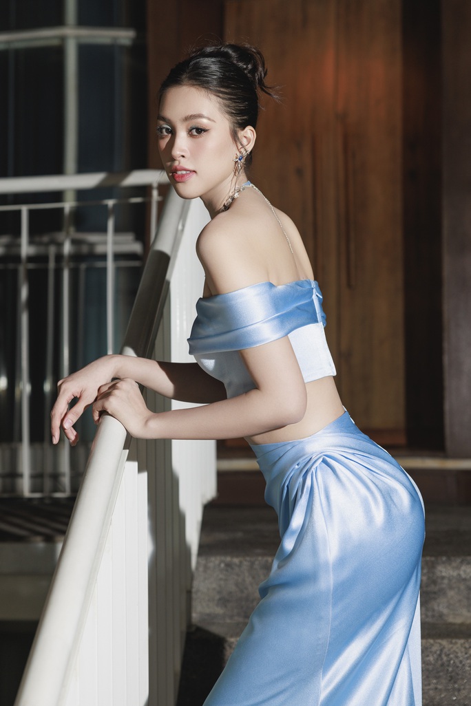 Váy dạ hội lụa xanh pastel crop top trễ vai - D632
