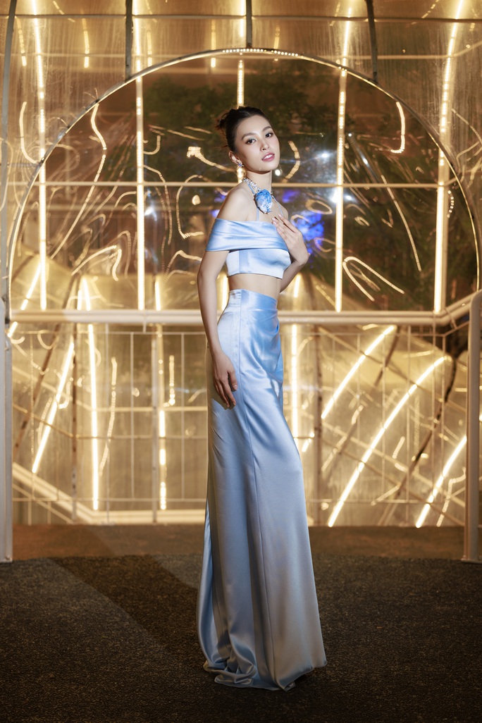 Váy dạ hội lụa xanh pastel crop top trễ vai - D632